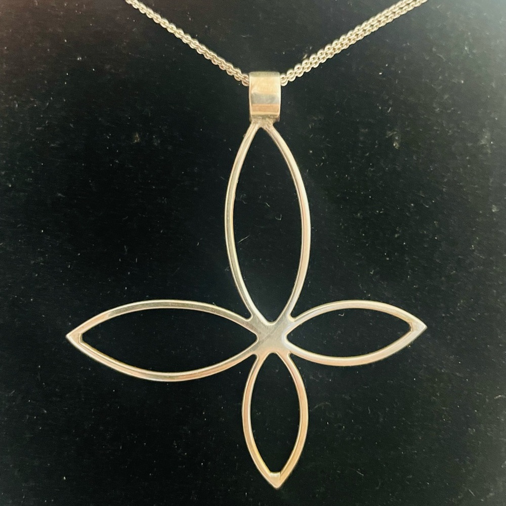 Elegant Sterling Silver Tocara Necklace & Pendant